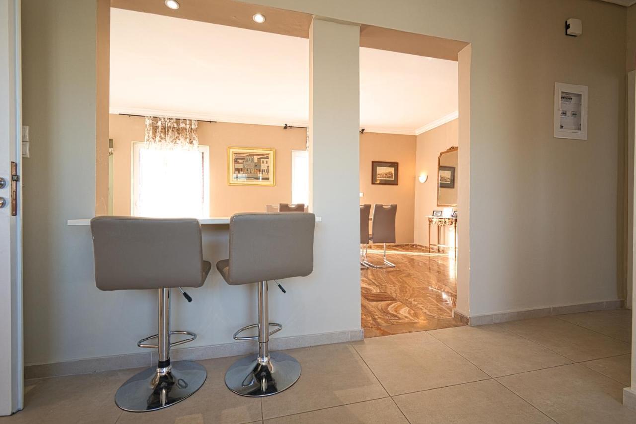 Ferienwohnung Elegant Flat Marousi District Athen Exterior foto